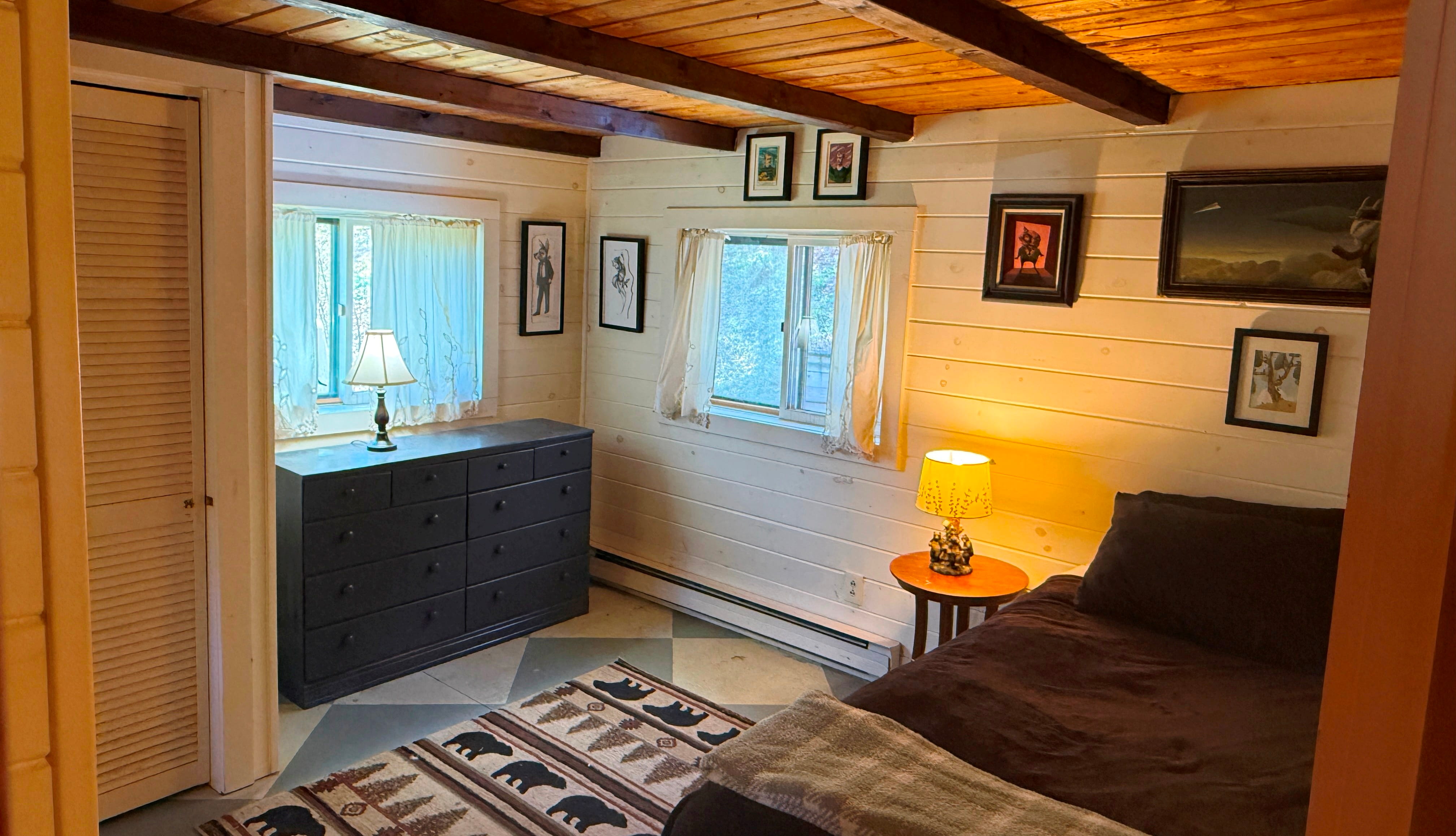 Bedroom 2. Trundle (opens to two singles)